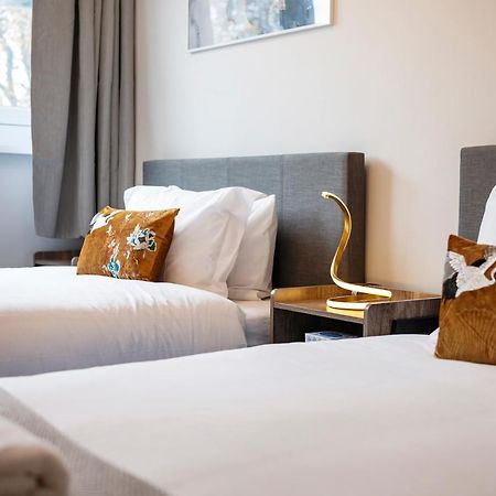 Lovely 4 Bedroom Flat In Wandsworth- ลอนดอน ภายนอก รูปภาพ