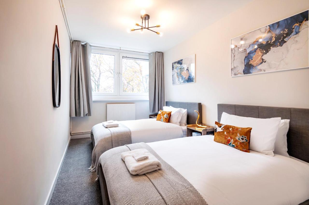 Lovely 4 Bedroom Flat In Wandsworth- ลอนดอน ภายนอก รูปภาพ