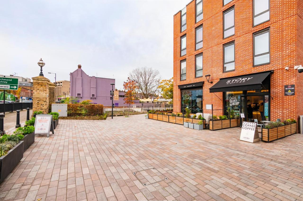 Lovely 4 Bedroom Flat In Wandsworth- ลอนดอน ภายนอก รูปภาพ