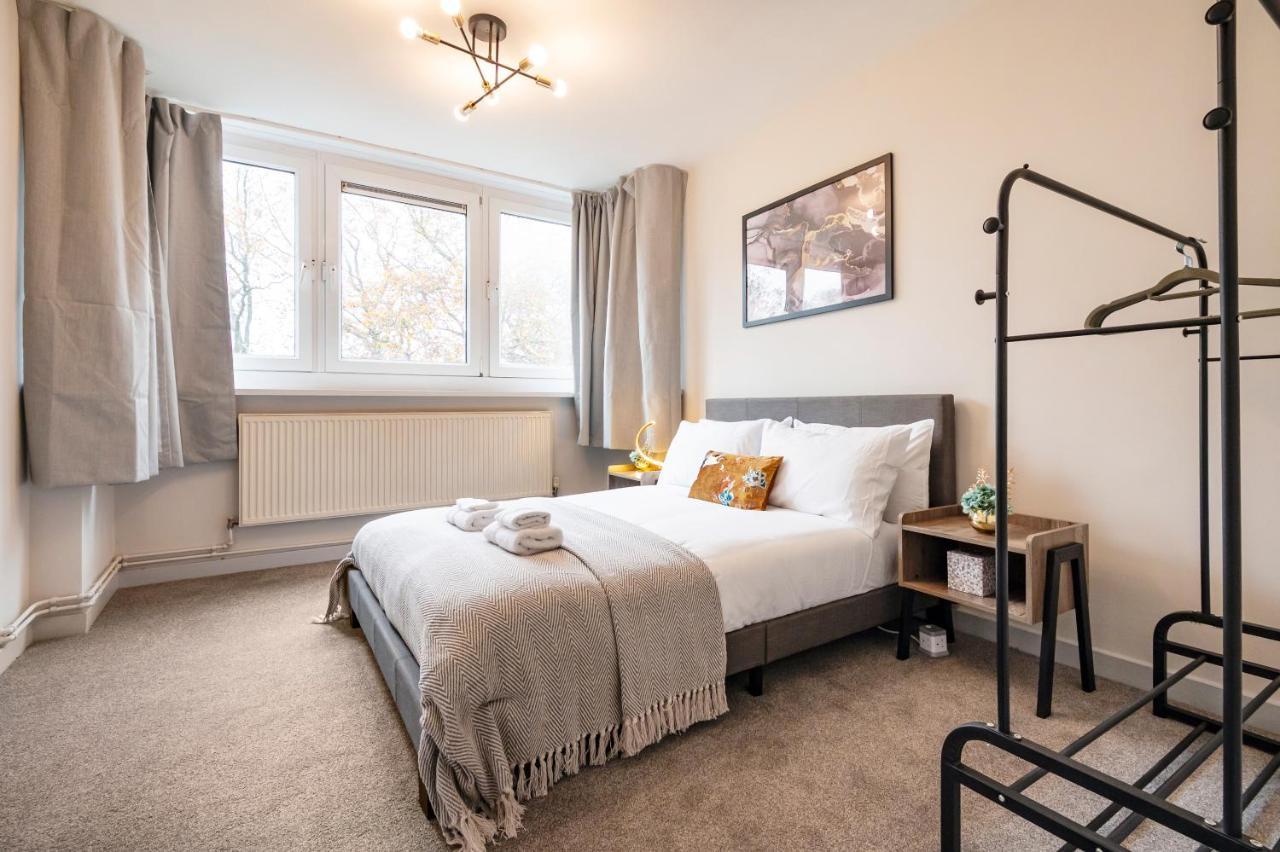 Lovely 4 Bedroom Flat In Wandsworth- ลอนดอน ภายนอก รูปภาพ