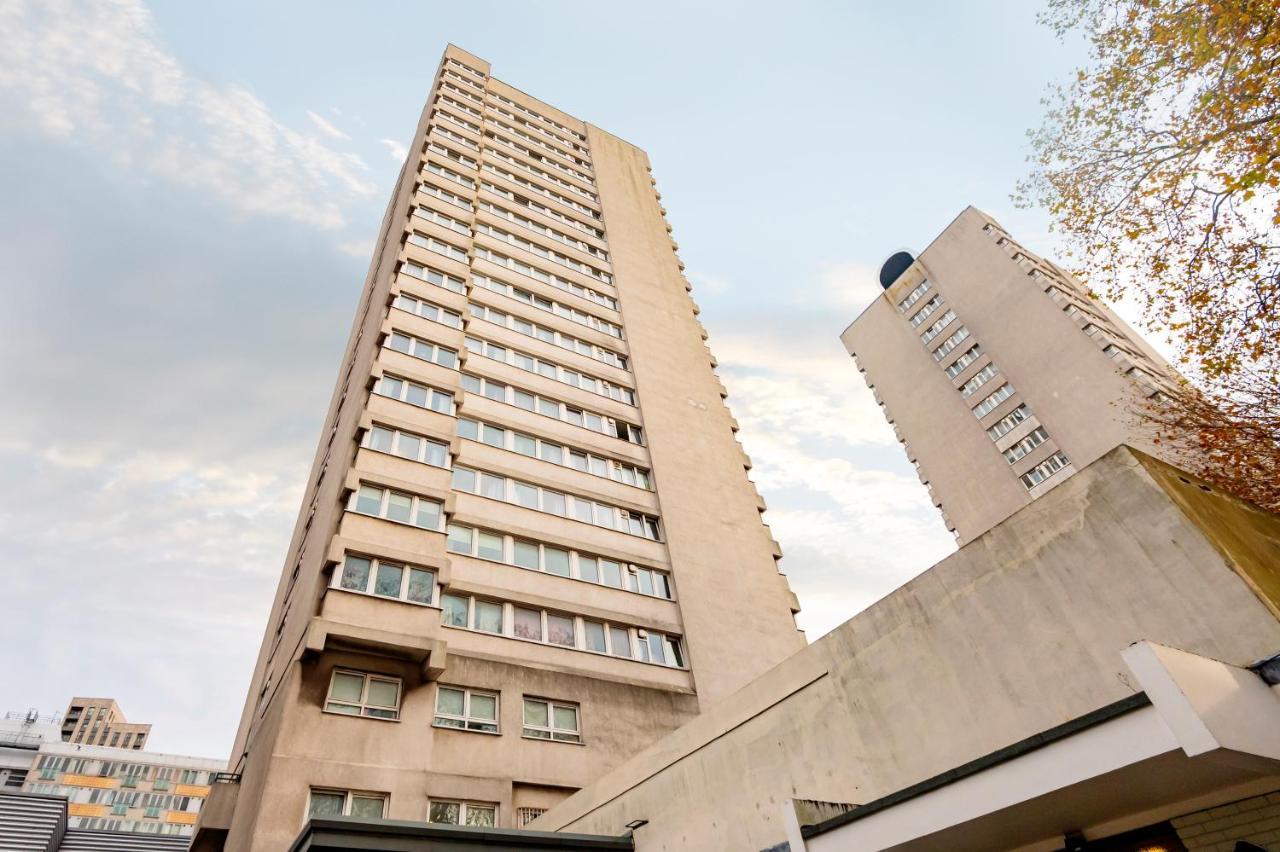 Lovely 4 Bedroom Flat In Wandsworth- ลอนดอน ภายนอก รูปภาพ